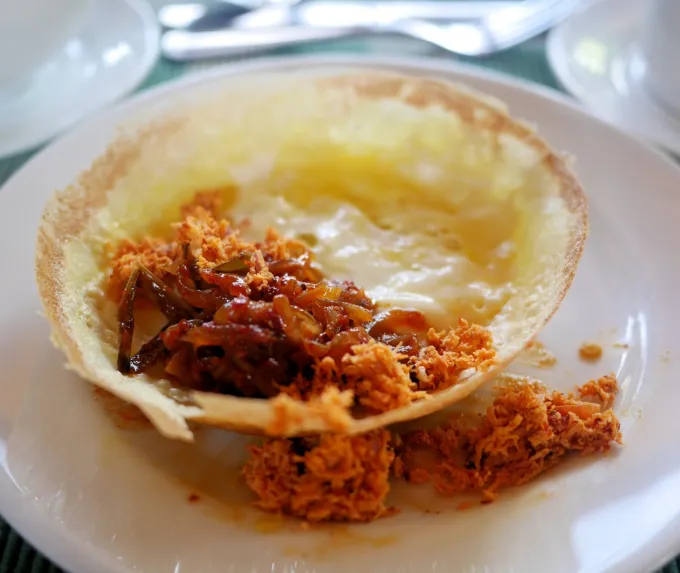 Hoppers with Coconut Sambol